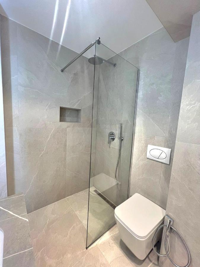 Tirana Center Piazza-In Apartment Exterior photo